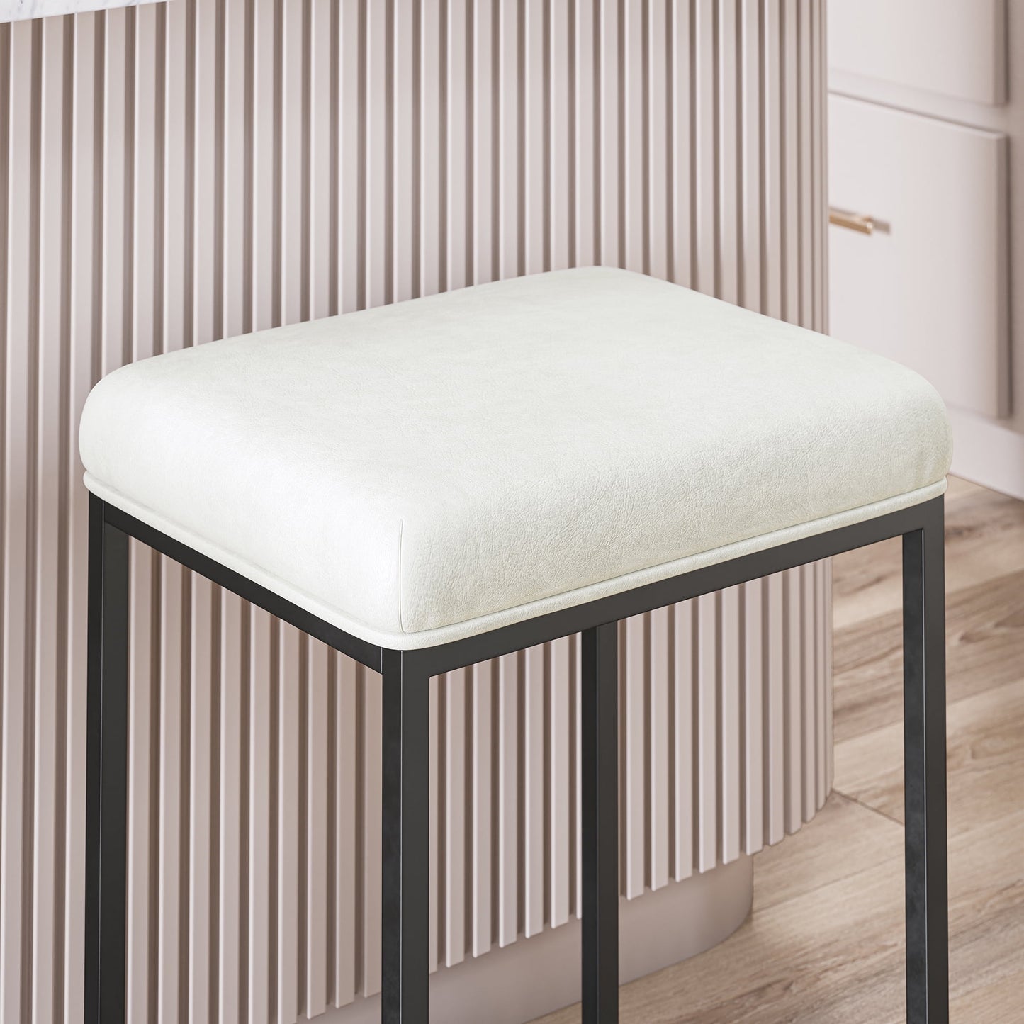 BELLEZE Set of 4, 24in Backless Bar Stools, Counter Height, PU Leather Upholstered, Metal Base, White & Black