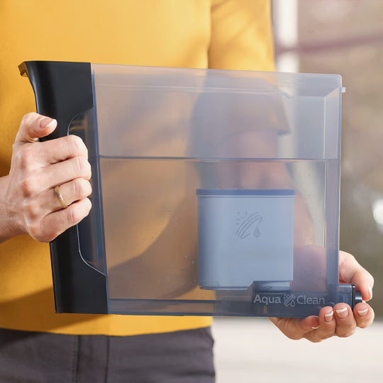 Fully automatic coffee machine 5400 Series EP5447/90 LatteGo milk system, 12 coffee specialties, intuitive display, 4 user profiles, black/chrome